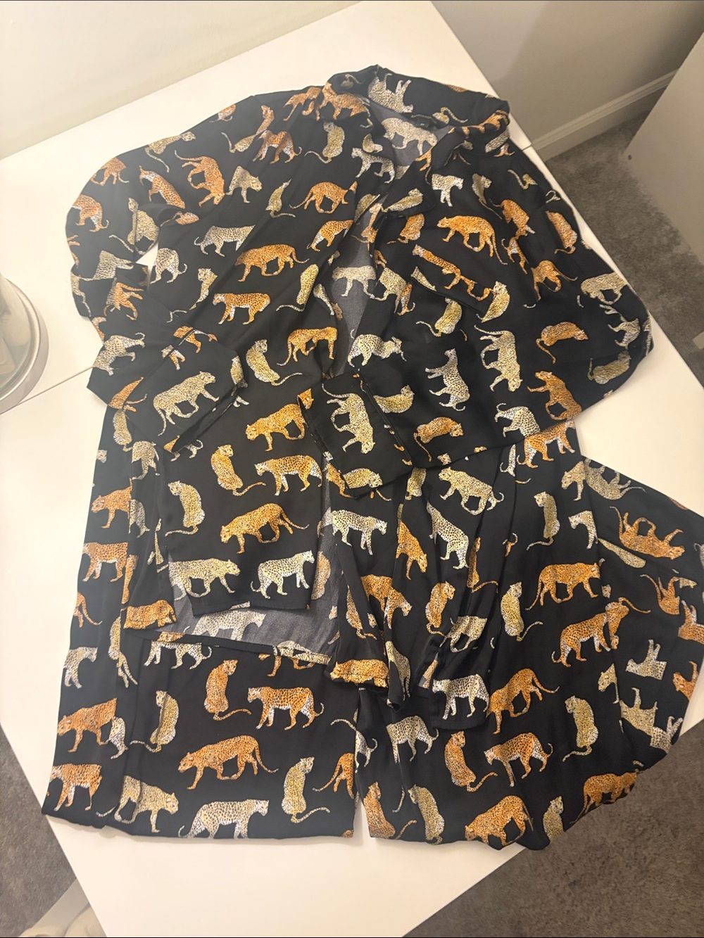 Banana Republic Cheetah Leopard Long Sleeve Pants Pajamas Set